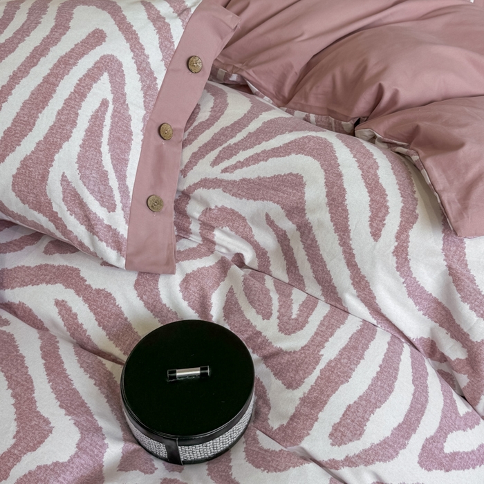 91家纺网 家纺一手货源 找家纺 慕希家纺 2025新款全棉纯棉轻奢加厚磨毛纽扣款四件套 马德里-红