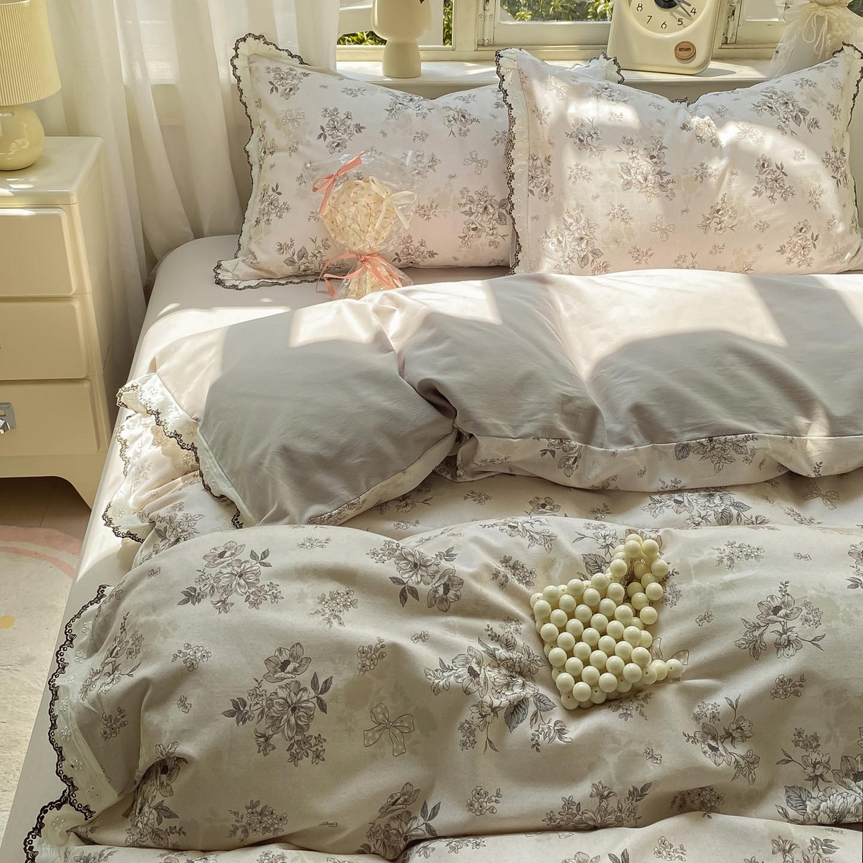 91家纺网 家纺一手货源 找家纺 慕希家纺 2025新款全棉纯棉加厚赫本风花边磨毛四件套 雷雅-黄