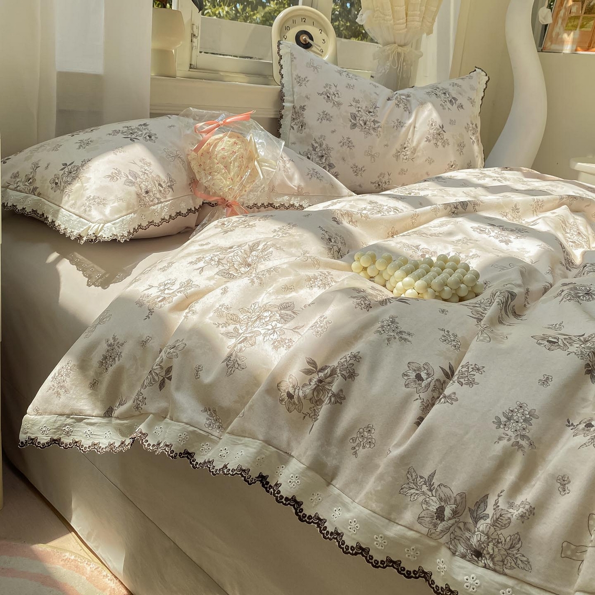 91家纺网 家纺一手货源 找家纺 慕希家纺 2025新款全棉纯棉加厚赫本风花边磨毛四件套 雷雅-黄