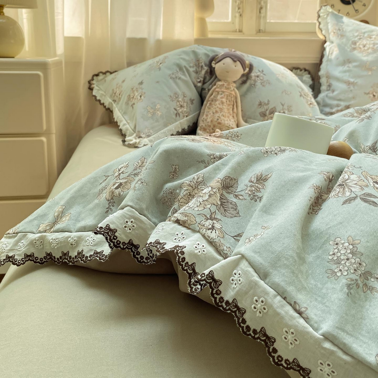 91家纺网 家纺一手货源 找家纺 慕希家纺 2025新款全棉纯棉加厚赫本风花边磨毛四件套 雷亚-绿