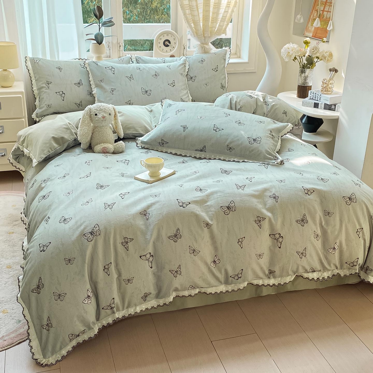 91家纺网 家纺一手货源 找家纺 慕希家纺 2025新款全棉纯棉加厚赫本风花边磨毛四件套 梦蝶-绿