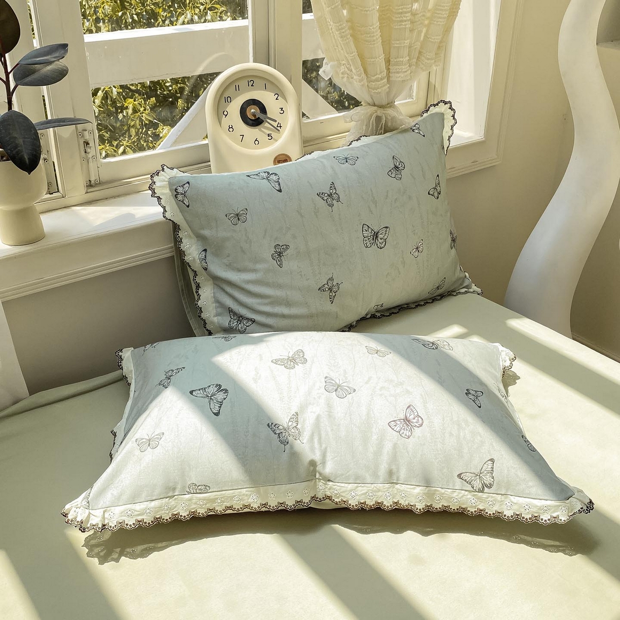 91家纺网 家纺一手货源 找家纺 慕希家纺 2025新款全棉纯棉加厚赫本风花边磨毛四件套 梦蝶-绿