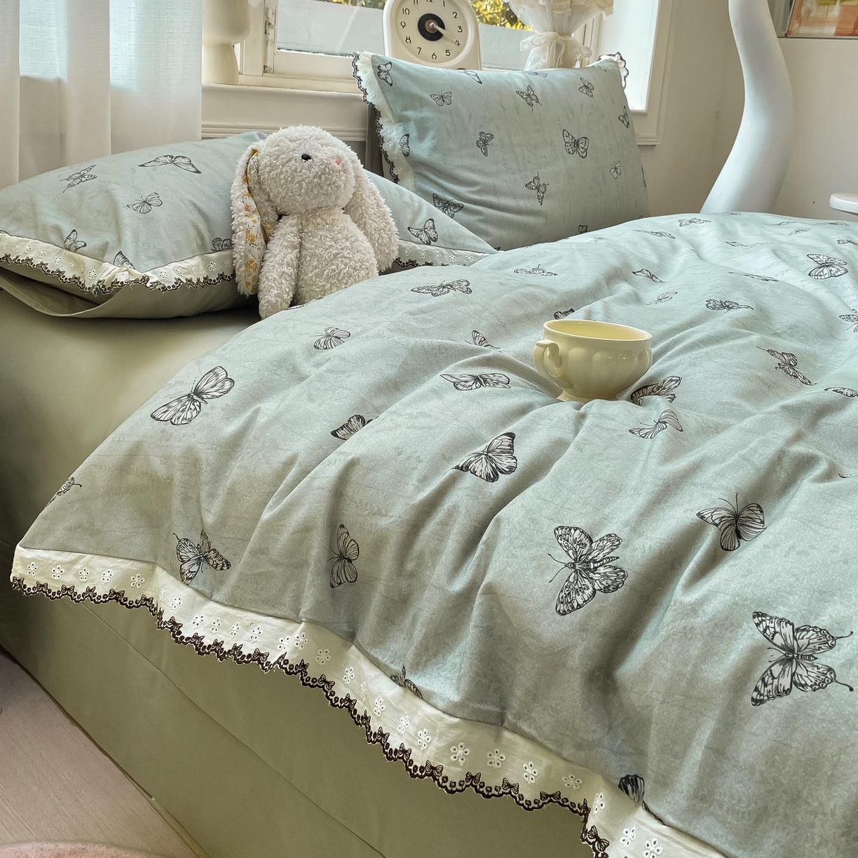 91家纺网 家纺一手货源 找家纺 慕希家纺 2025新款全棉纯棉加厚赫本风花边磨毛四件套 梦蝶-绿