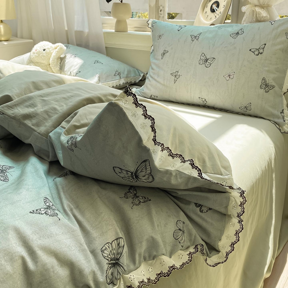 91家纺网 家纺一手货源 找家纺 慕希家纺 2025新款全棉纯棉加厚赫本风花边磨毛四件套 梦蝶-绿