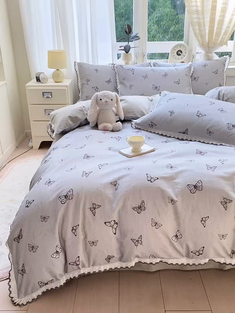 91家纺网 家纺一手货源 找家纺 慕希家纺 2025新款全棉纯棉加厚赫本风花边磨毛四件套 梦蝶-绿