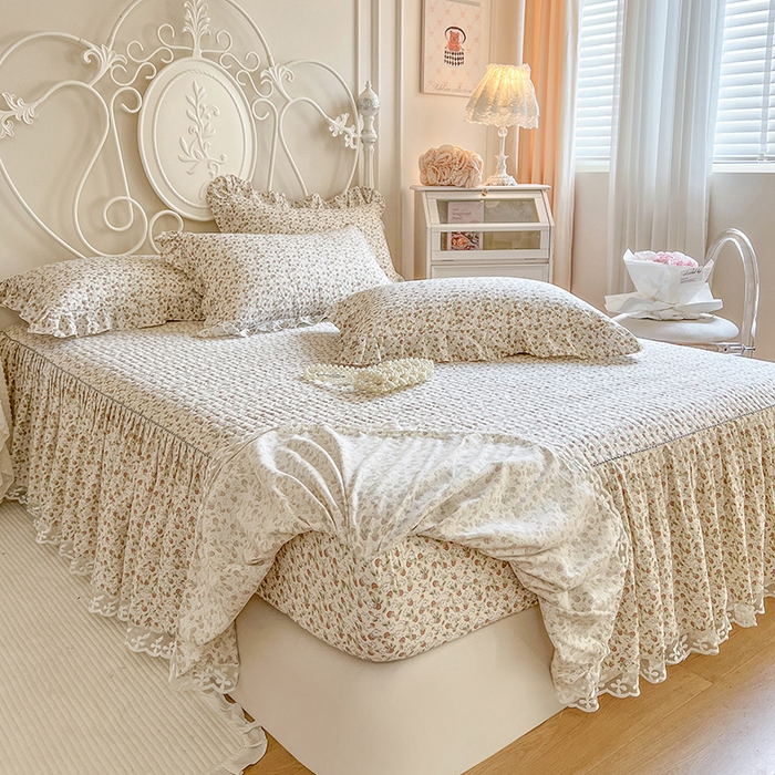 91家纺网 家纺一手货源 找家纺 网红馆（ck家纺）2025新款针织印花床裙四件套 草莓花