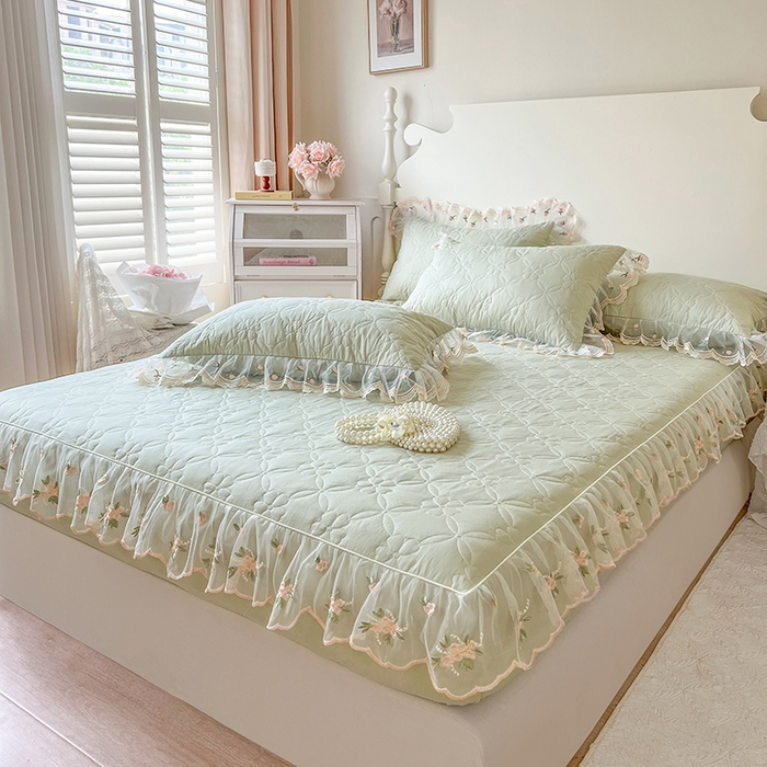 91家纺网 家纺一手货源 找家纺 麒豆豆 2025新款全棉蕾丝边床裙款床笠-晨暮花间 晨暮花间-麦绿