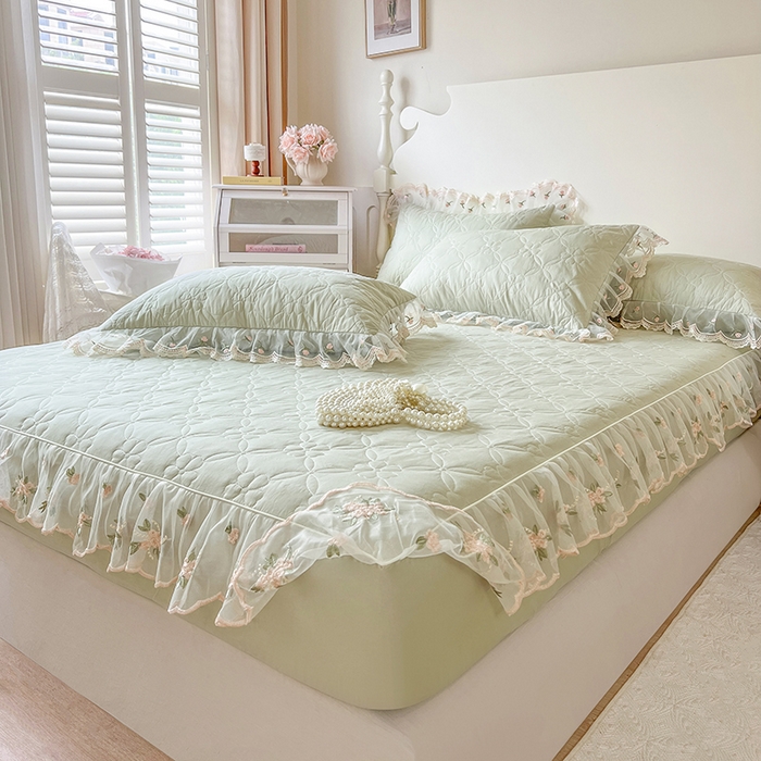 91家纺网 家纺一手货源 找家纺 麒豆豆 2025新款全棉蕾丝边床裙款床笠-晨暮花间 晨暮花间-麦绿