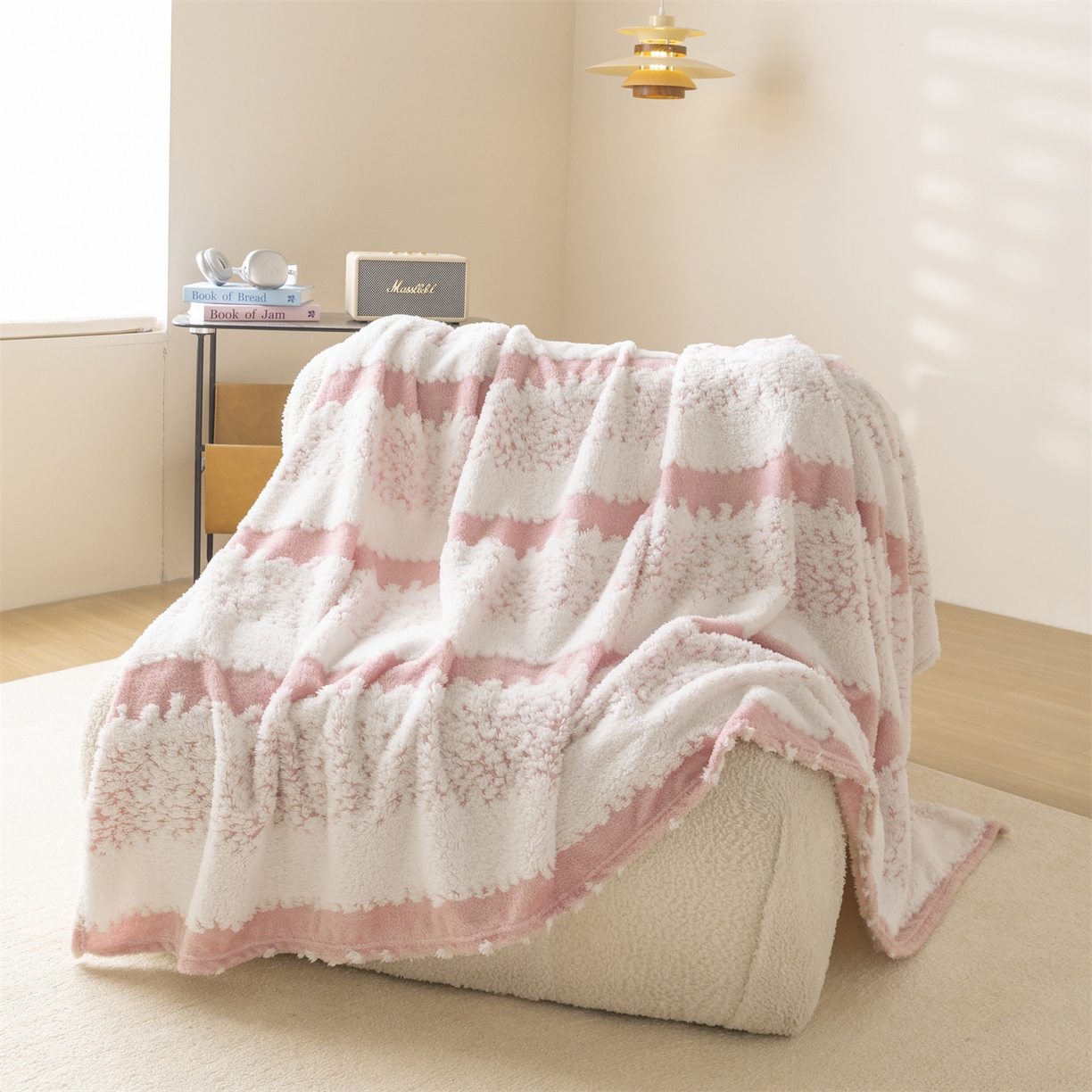 91家纺网 家纺一手货源 找家纺 （总）梵心家纺 2025新款阳离子双色提花毛毯清新条纹风简约时尚毯子毛毯-可供跨境电商