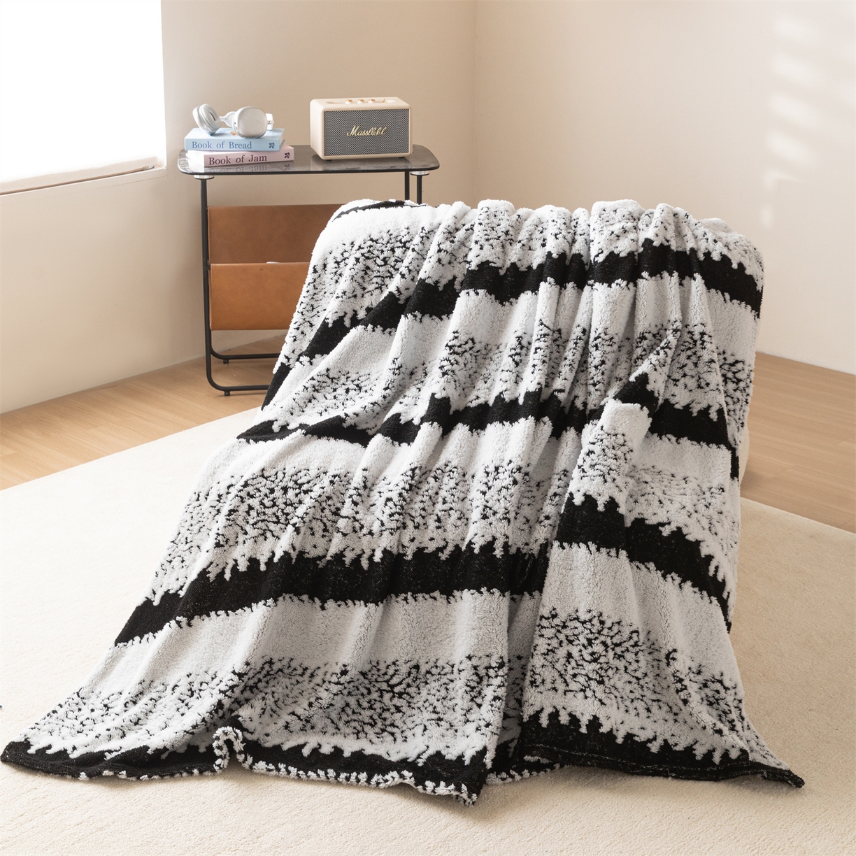 91家纺网 家纺一手货源 找家纺 （总）梵心家纺 2025新款阳离子双色提花毛毯清新条纹风简约时尚毯子毛毯-可供跨境电商