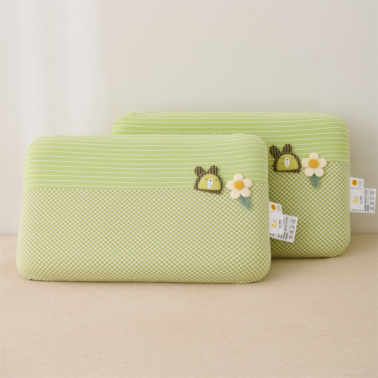 91家纺网 家纺一手货源 找家纺 大熊枕芯 2025新款童趣儿童款记忆枕面包枕头枕芯 花小兔-绿 30x50cm/只