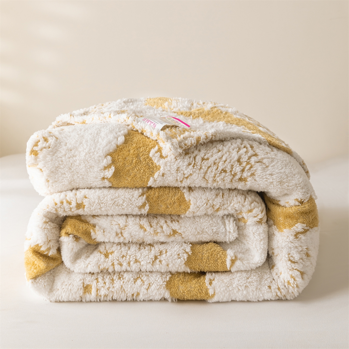 91家纺网 家纺一手货源 找家纺 梵心家纺 2025新款阳离子双色提花毛毯清新条纹风简约时尚毯子毛毯-可供跨境电商 阳离子-粉