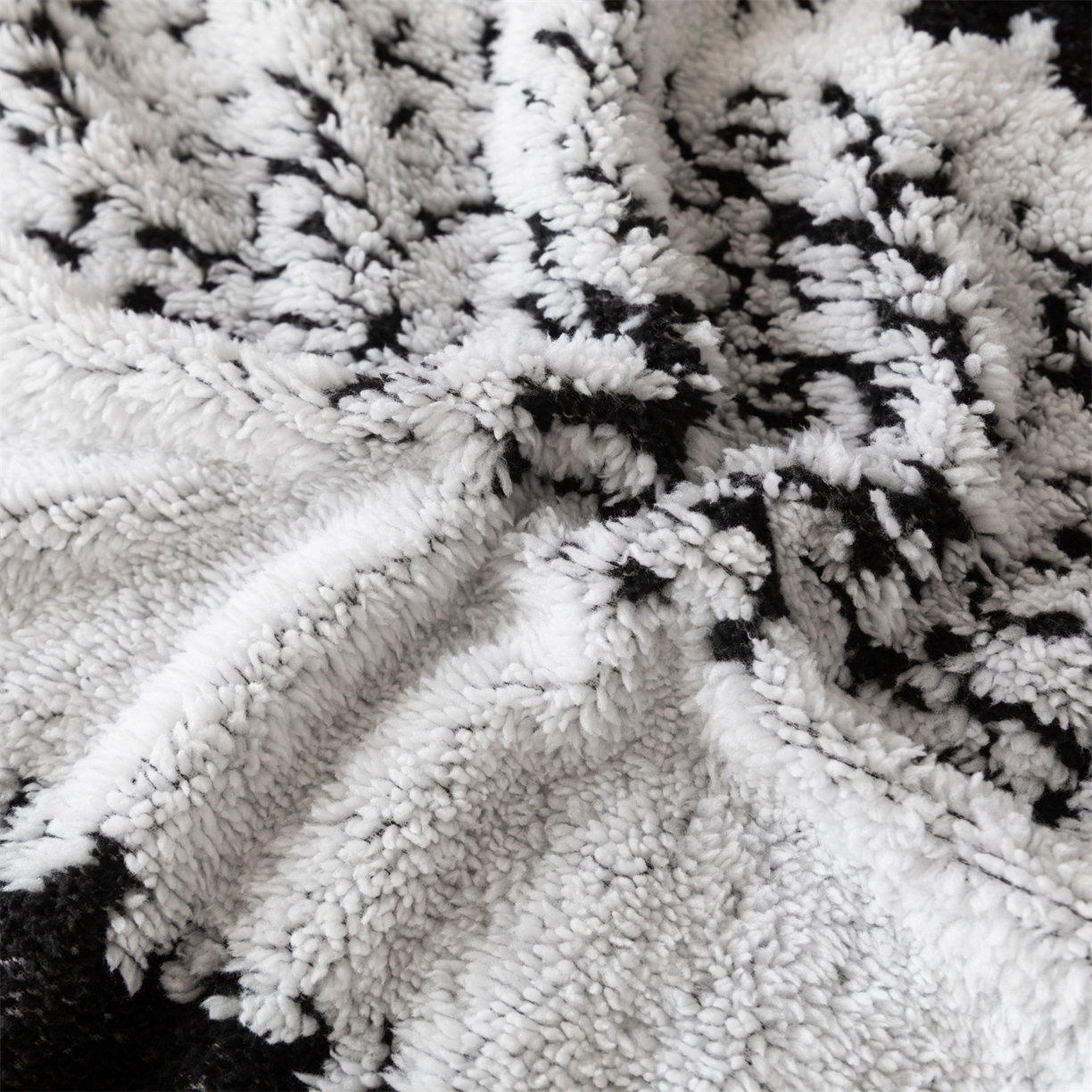 91家纺网 家纺一手货源 找家纺 梵心家纺 2025新款阳离子双色提花毛毯清新条纹风简约时尚毯子毛毯-可供跨境电商 阳离子-黑