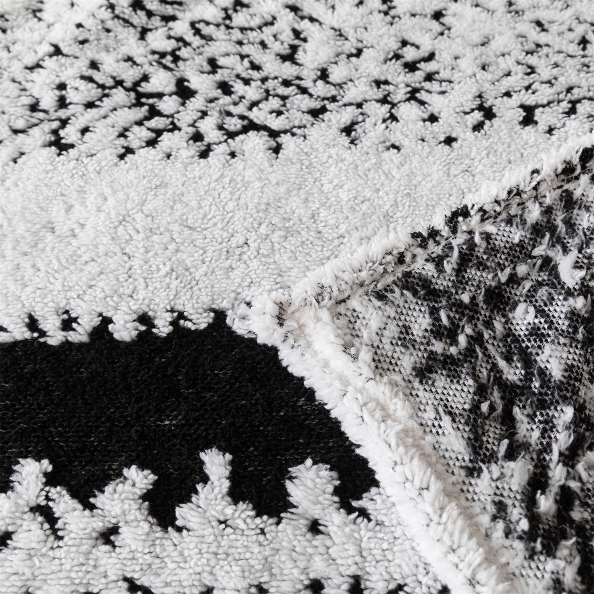 91家纺网 家纺一手货源 找家纺 梵心家纺 2025新款阳离子双色提花毛毯清新条纹风简约时尚毯子毛毯-可供跨境电商 阳离子-黑