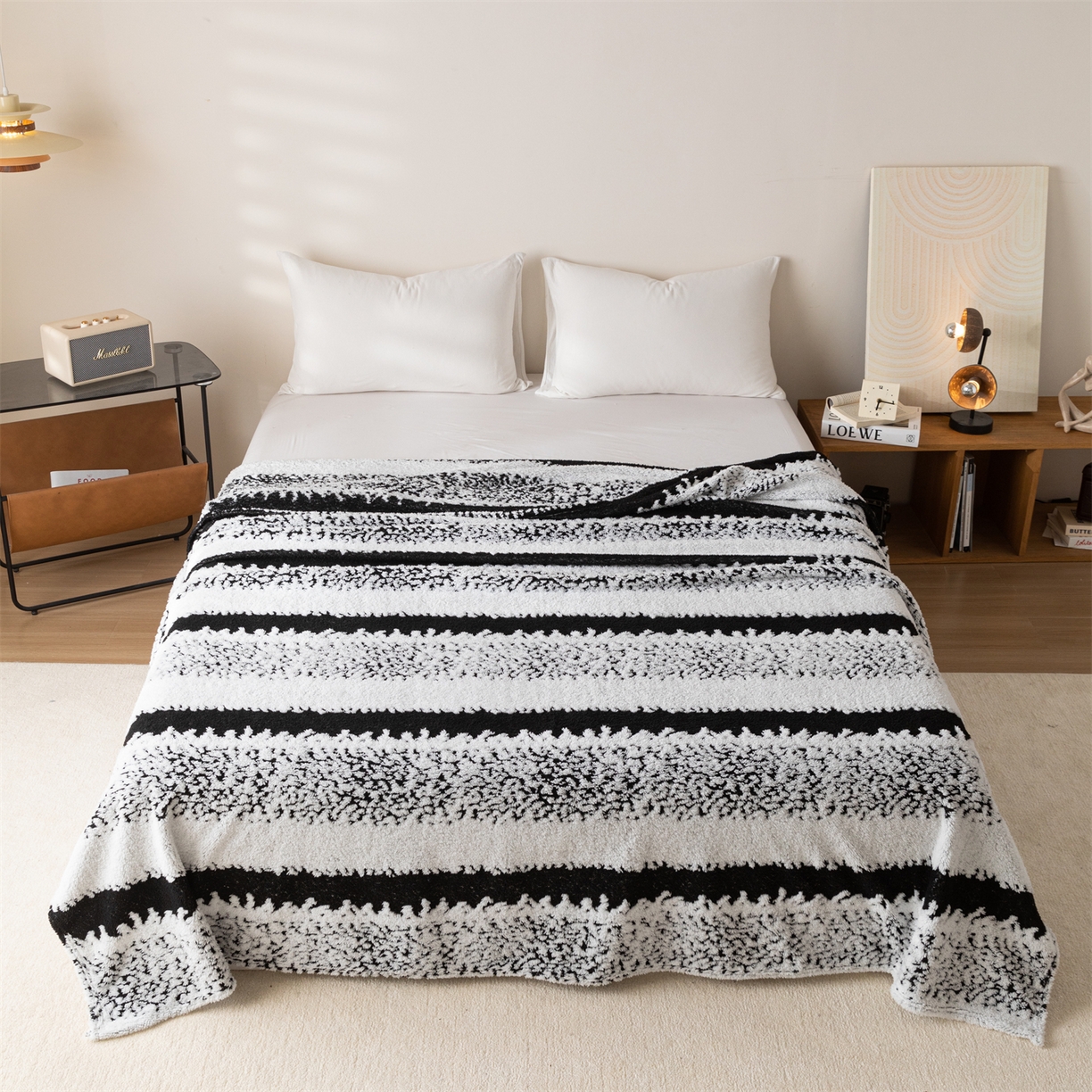 91家纺网 家纺一手货源 找家纺 梵心家纺 2025新款阳离子双色提花毛毯清新条纹风简约时尚毯子毛毯-可供跨境电商 阳离子-黑