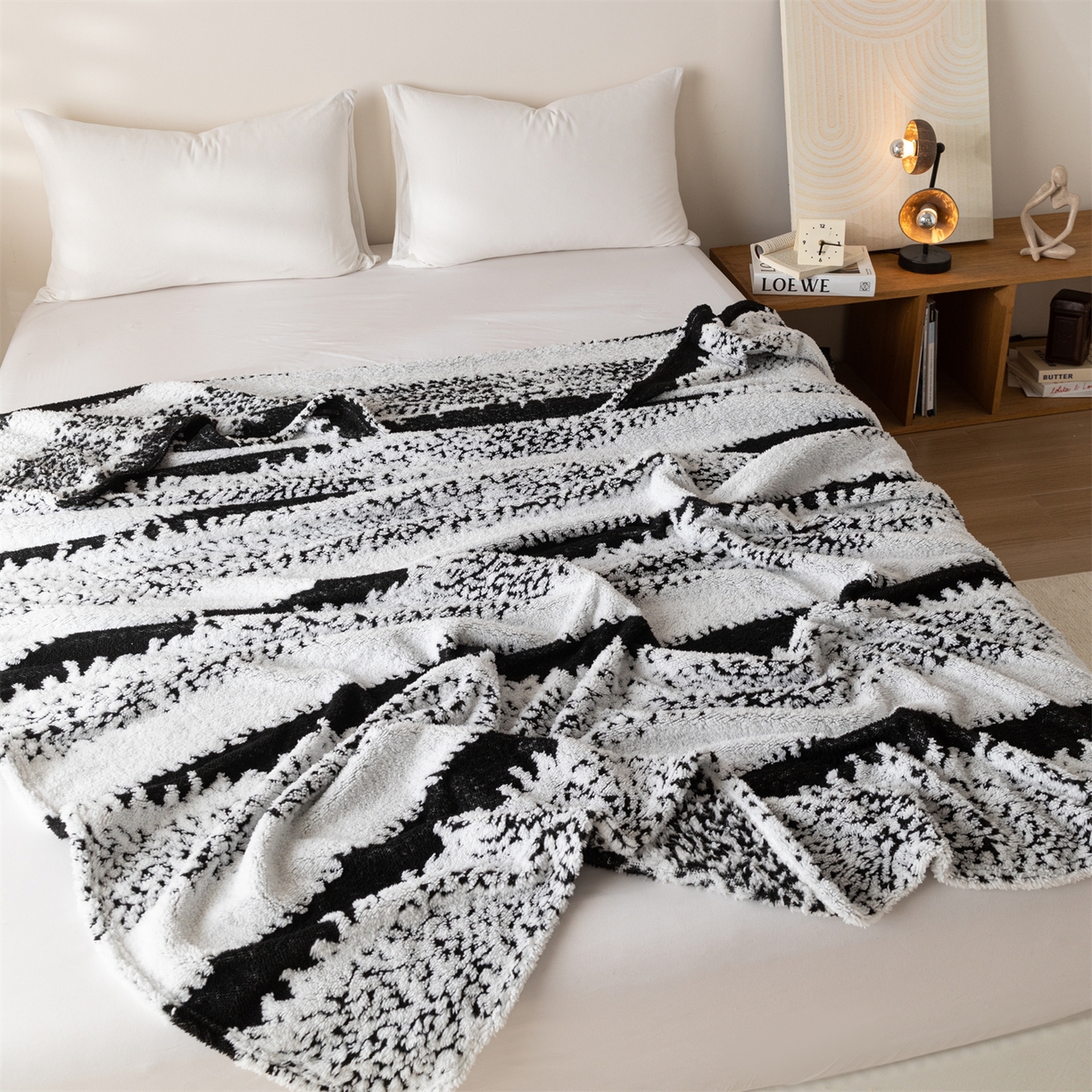 91家纺网 家纺一手货源 找家纺 梵心家纺 2025新款阳离子双色提花毛毯清新条纹风简约时尚毯子毛毯-可供跨境电商 阳离子-黑