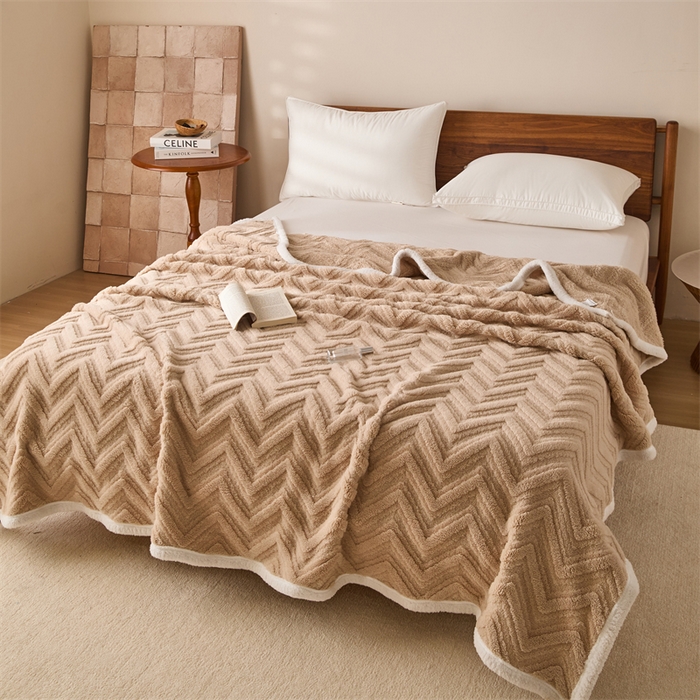 91家纺网 家纺一手货源 找家纺 梵心家纺 2025新款塔芙绒三层提花毛毯舒棉绒剪花双面毯子盖毯320g高克重毛毯-直播跨境电商 浅棕色