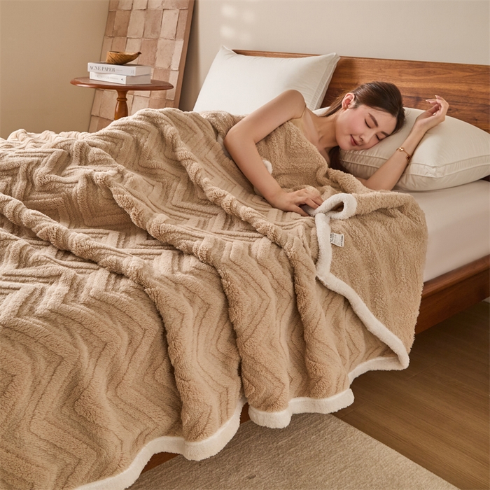 91家纺网 家纺一手货源 找家纺 梵心家纺 2025新款塔芙绒三层提花毛毯舒棉绒剪花双面毯子盖毯320g高克重毛毯-直播跨境电商 浅棕色