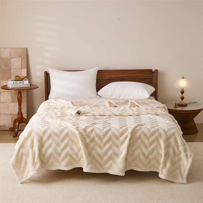 91家纺网 家纺一手货源 找家纺 梵心家纺 2025新款塔芙绒三层提花毛毯舒棉绒剪花双面毯子盖毯320g高克重毛毯-直播跨境电商 香草米