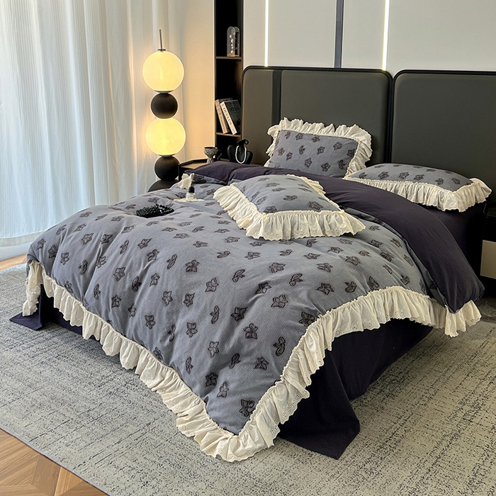 91家纺网 家纺一手货源 找家纺 亨通家纺 2025新款原麻镂空宽花边四件套-花卉系列 梦幻花兰