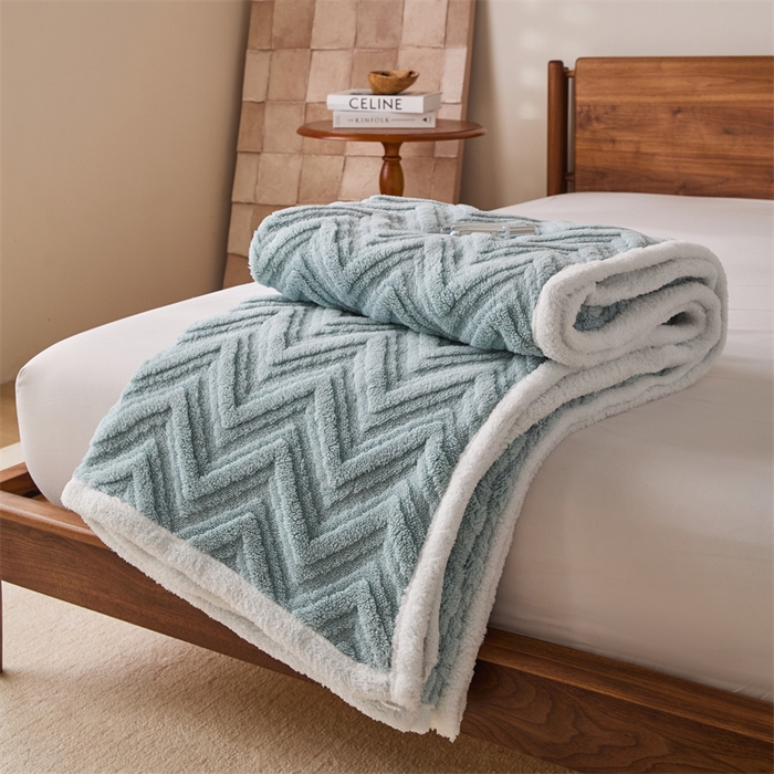 91家纺网 家纺一手货源 找家纺 梵心家纺 2025新款塔芙绒三层提花毛毯舒棉绒剪花双面毯子盖毯320g高克重毛毯-直播跨境电商 星云蓝