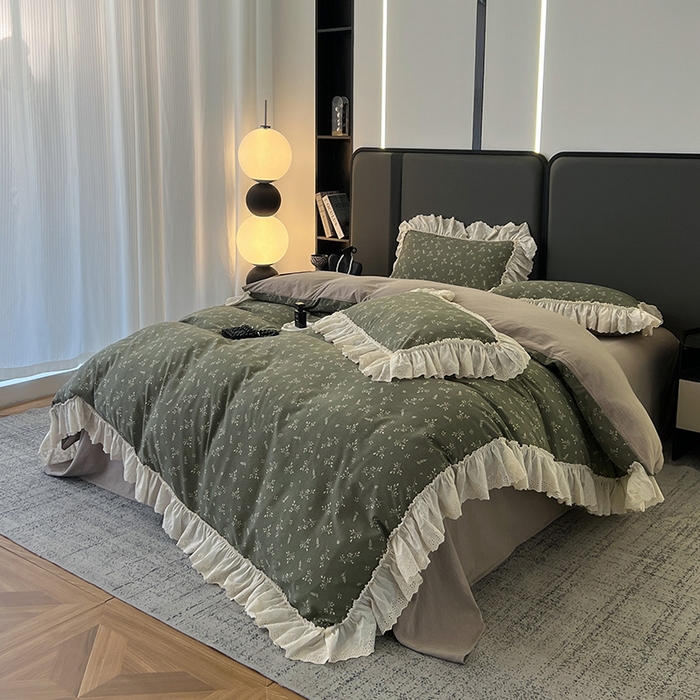 91家纺网 家纺一手货源 找家纺 亨通家纺 2025新款原麻镂空宽花边四件套-花卉系列 墨绿絮语