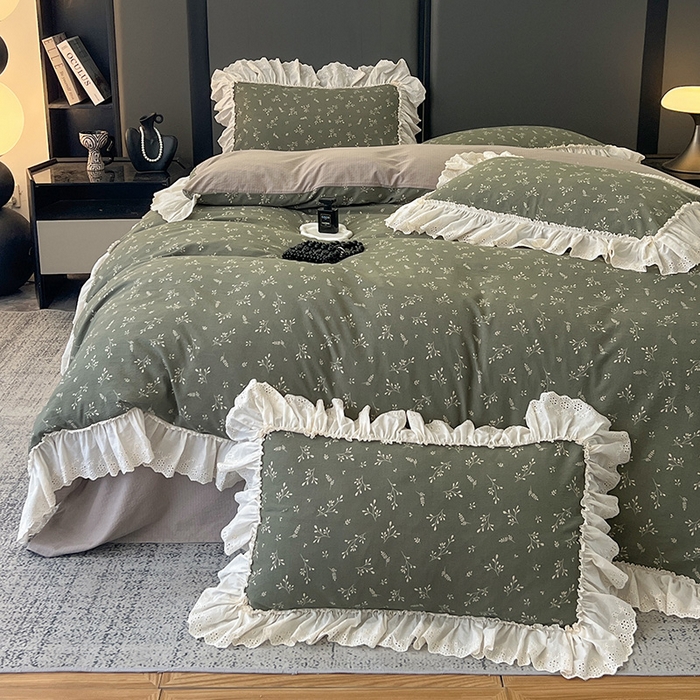 91家纺网 家纺一手货源 找家纺 亨通家纺 2025新款原麻镂空宽花边四件套-花卉系列 墨绿絮语