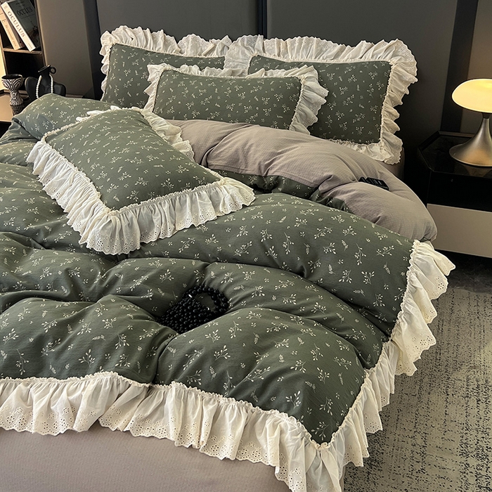 91家纺网 家纺一手货源 找家纺 亨通家纺 2025新款原麻镂空宽花边四件套-花卉系列 墨绿絮语