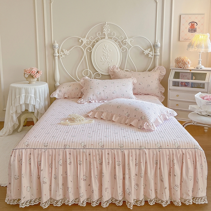 网红馆2025新款针织印花单床裙 爱心小熊