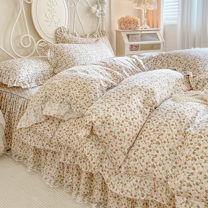 91家纺网 家纺一手货源 找家纺 网红馆2025新款针织印花单床裙 草莓花