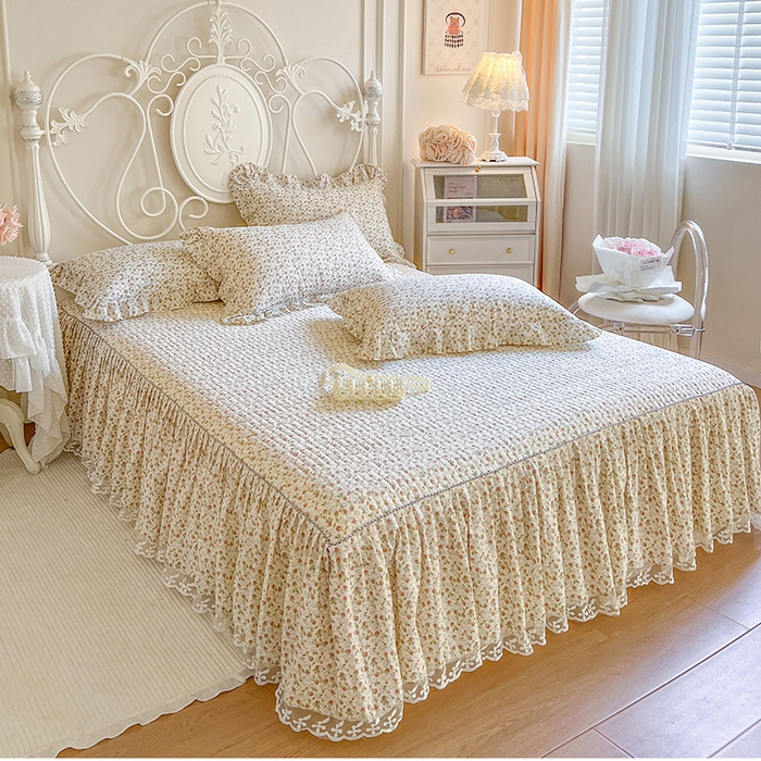 91家纺网 家纺一手货源 找家纺 网红馆2025新款针织印花单床裙 草莓花