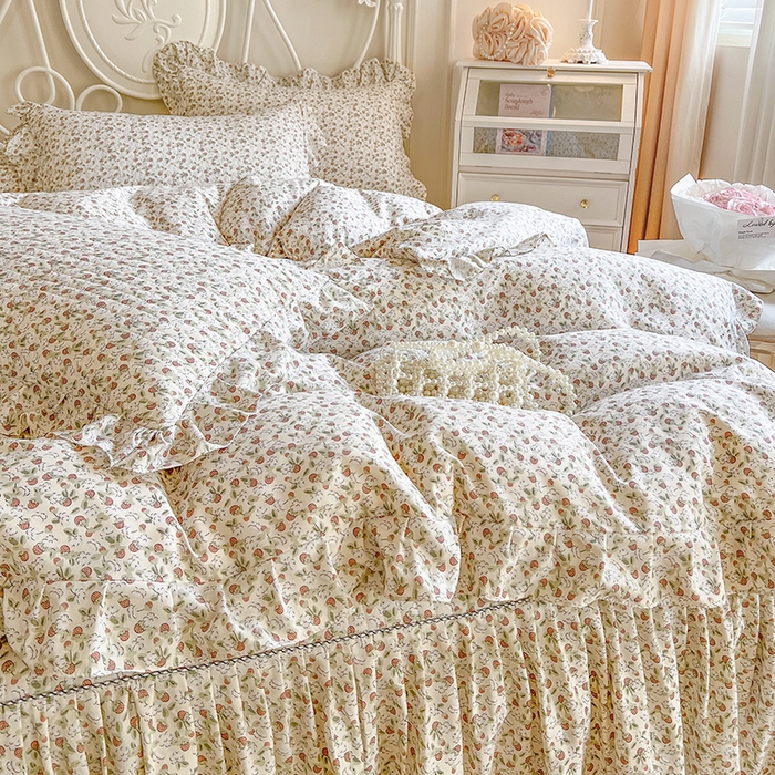 91家纺网 家纺一手货源 找家纺 网红馆2025新款针织印花单床裙 草莓花