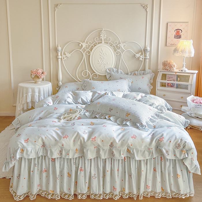 91家纺网 家纺一手货源 找家纺 网红馆2025新款针织印花单床裙 小木马