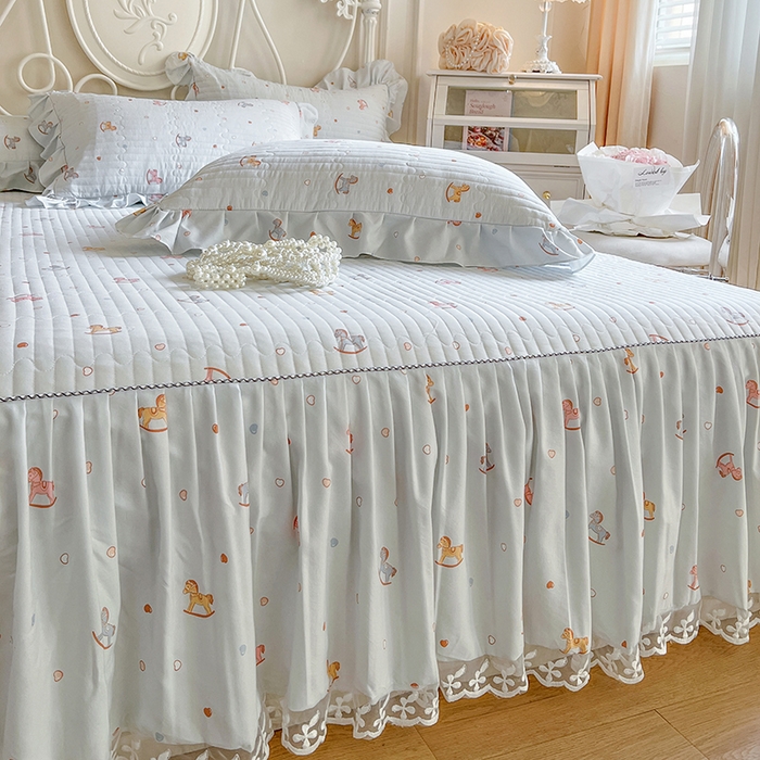 91家纺网 家纺一手货源 找家纺 网红馆2025新款针织印花单床裙 小木马