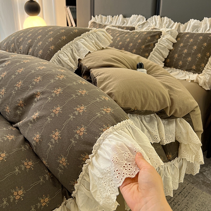 91家纺网 家纺一手货源 找家纺 亨通家纺 2025新款原麻镂空宽花边四件套-花卉系列 暮花眠曲