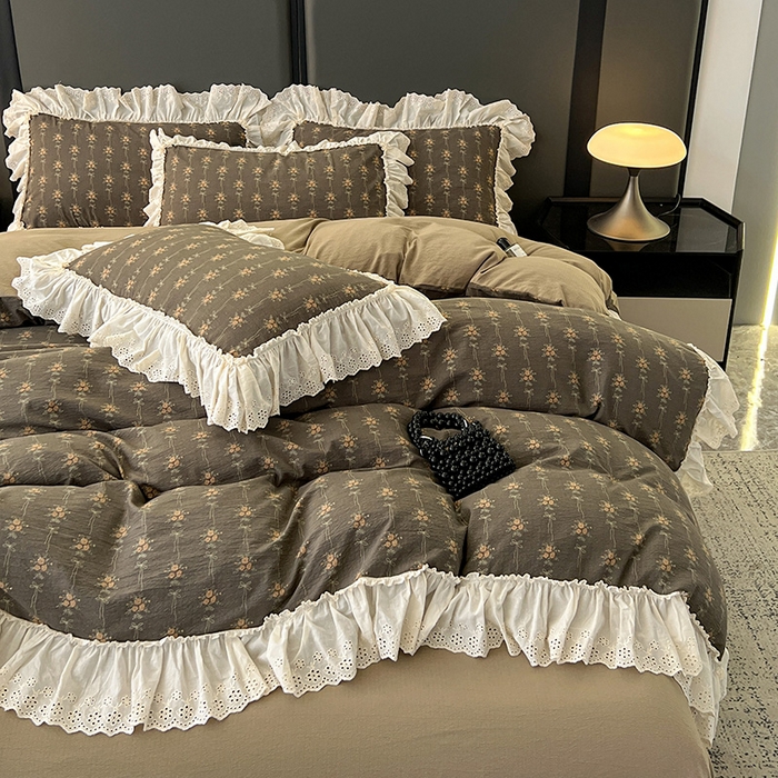 91家纺网 家纺一手货源 找家纺 亨通家纺 2025新款原麻镂空宽花边四件套-花卉系列 暮花眠曲