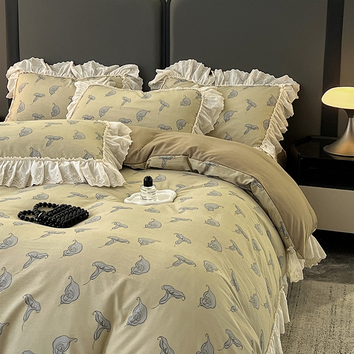 91家纺网 家纺一手货源 找家纺 亨通家纺 2025新款原麻镂空宽花边四件套-花卉系列 柔梦漫歌