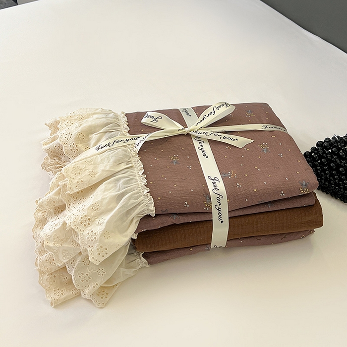 91家纺网 家纺一手货源 找家纺 亨通家纺 2025新款原麻镂空宽花边四件套-花卉系列 碎花絮语-咖