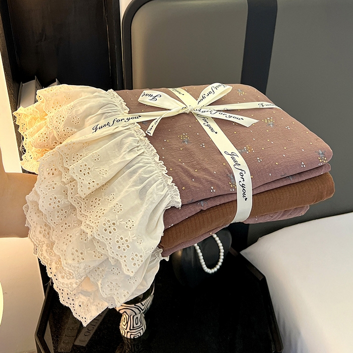 91家纺网 家纺一手货源 找家纺 亨通家纺 2025新款原麻镂空宽花边四件套-花卉系列 碎花絮语-咖