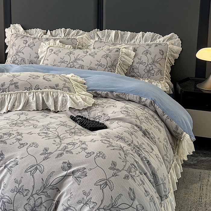 91家纺网 家纺一手货源 找家纺 亨通家纺 2025新款原麻镂空宽花边四件套-花卉系列 一帘幽梦-蓝