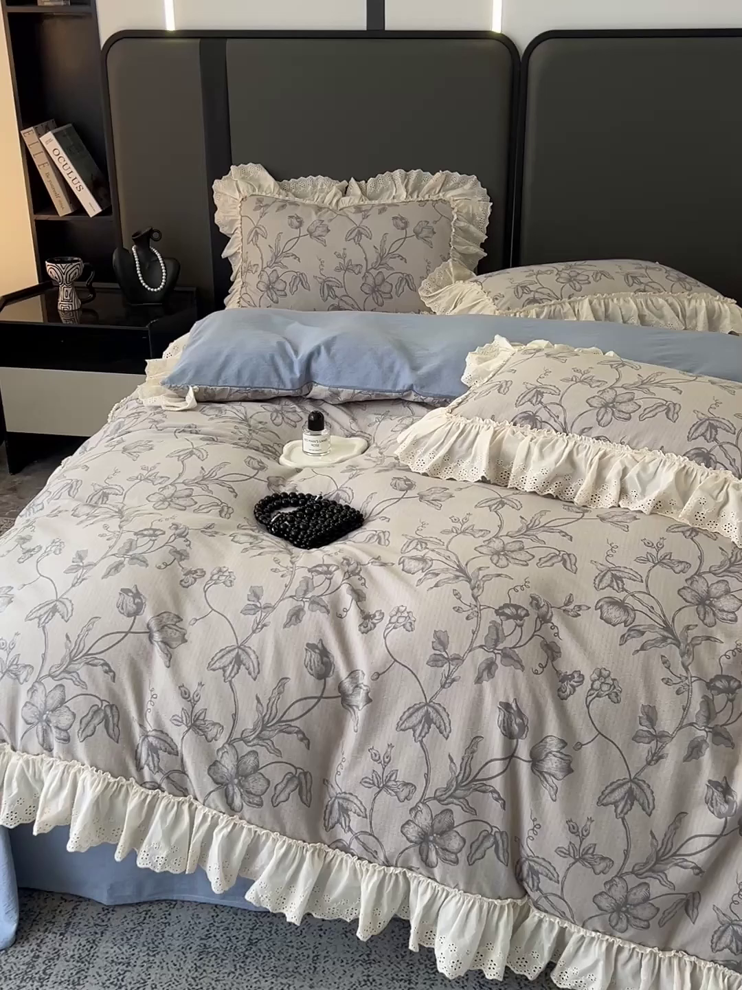 91家纺网 家纺一手货源 找家纺 亨通家纺 2025新款原麻镂空宽花边四件套-花卉系列 一帘幽梦-蓝