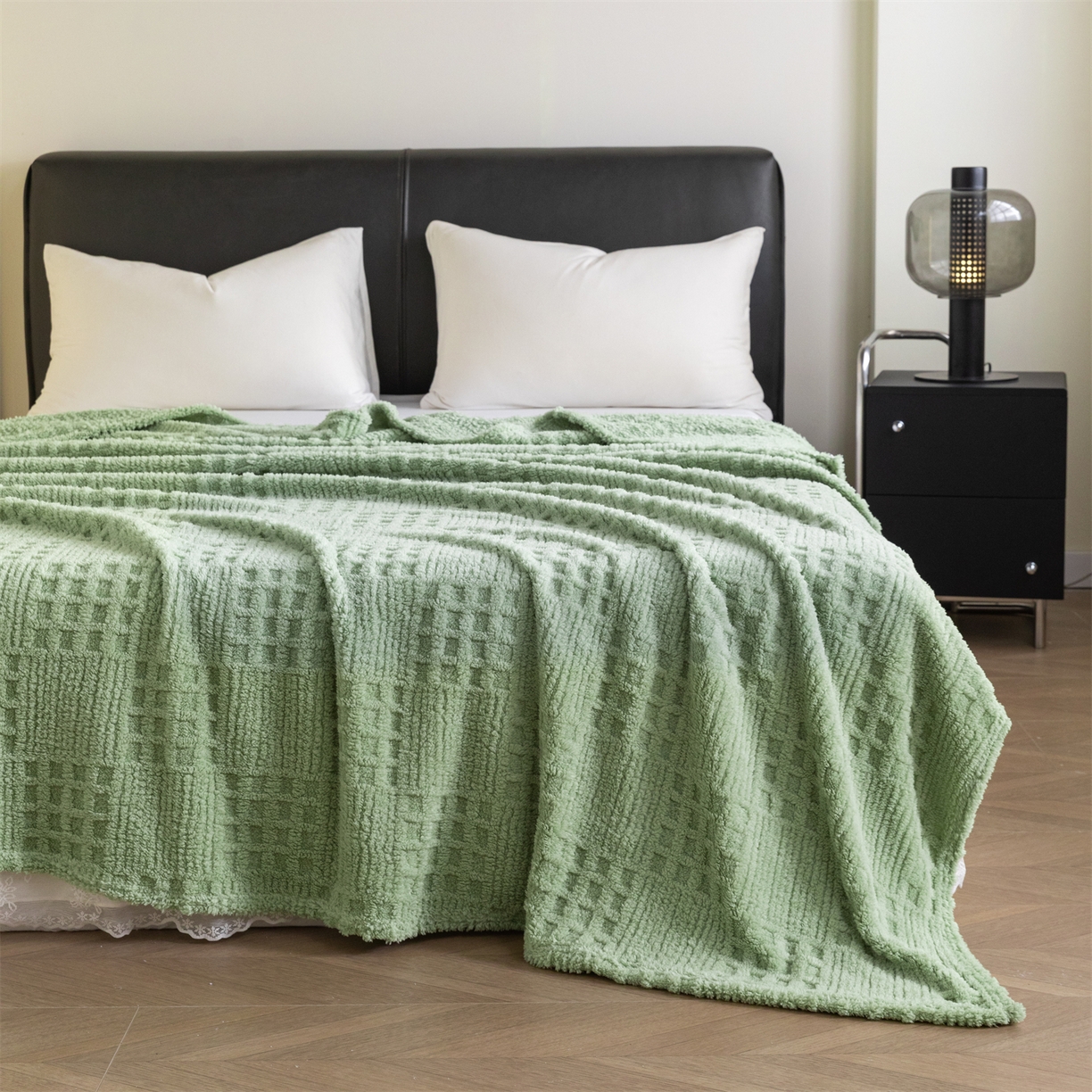 91家纺网 家纺一手货源 找家纺 （总）梵心家纺 2025新款塔芙绒纯色华夫格提花毛毯多功能舒棉绒盖毯午睡毛毯-跨境电商