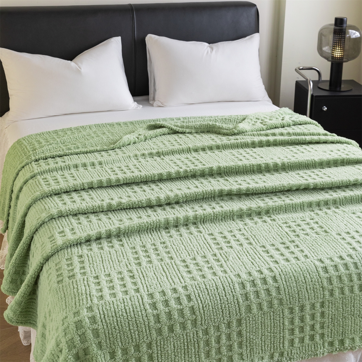 91家纺网 家纺一手货源 找家纺 （总）梵心家纺 2025新款塔芙绒纯色华夫格提花毛毯多功能舒棉绒盖毯午睡毛毯-跨境电商