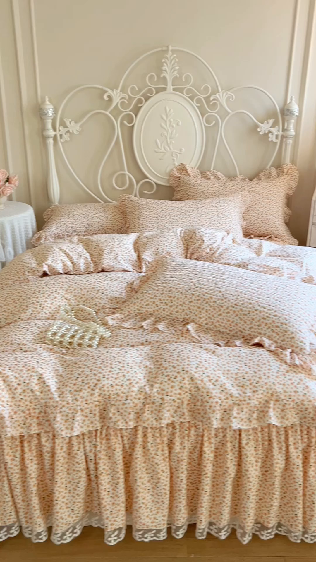 91家纺网 家纺一手货源 找家纺 网红馆2025新款针织印花单床裙 暖阳绿意