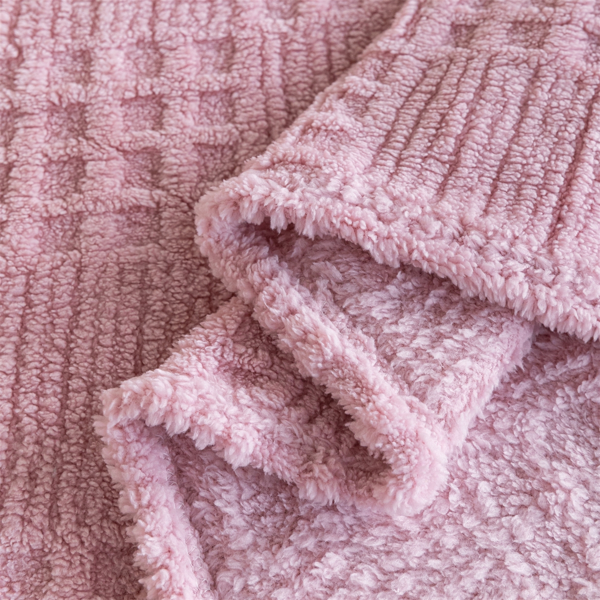 91家纺网 家纺一手货源 找家纺 梵心家纺 2025新款塔芙绒纯色华夫格提花毛毯多功能舒棉绒盖毯午睡毛毯-跨境电商 华夫格-粉色
