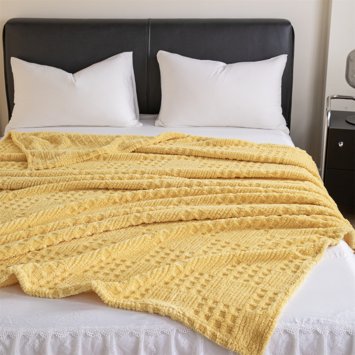 91家纺网 家纺一手货源 找家纺 梵心家纺 2025新款塔芙绒纯色华夫格提花毛毯多功能舒棉绒盖毯午睡毛毯-跨境电商 华夫格-黄色