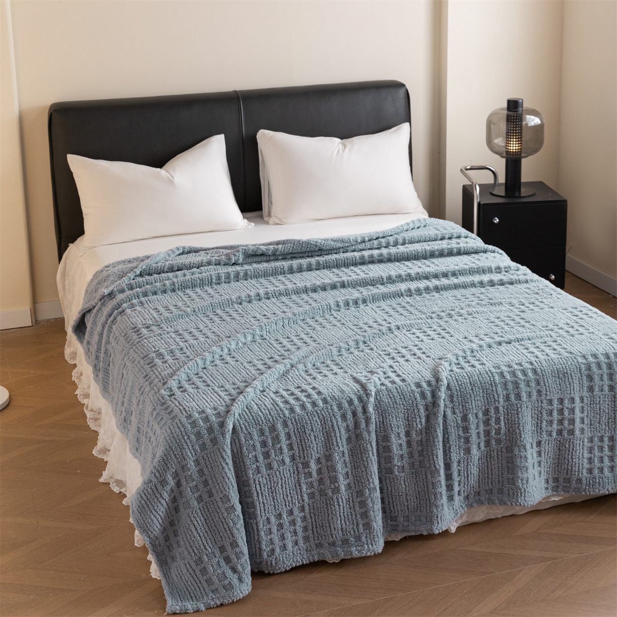 91家纺网 家纺一手货源 找家纺 梵心家纺 2025新款塔芙绒纯色华夫格提花毛毯多功能舒棉绒盖毯午睡毛毯-跨境电商 华夫格-蓝灰