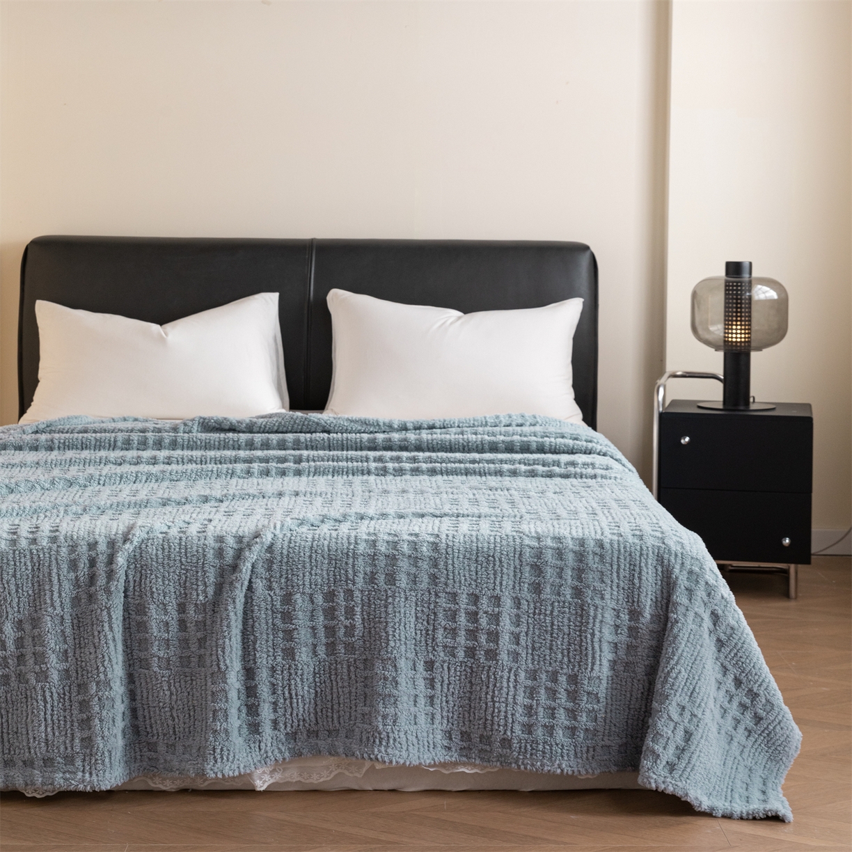 91家纺网 家纺一手货源 找家纺 梵心家纺 2025新款塔芙绒纯色华夫格提花毛毯多功能舒棉绒盖毯午睡毛毯-跨境电商 华夫格-蓝灰