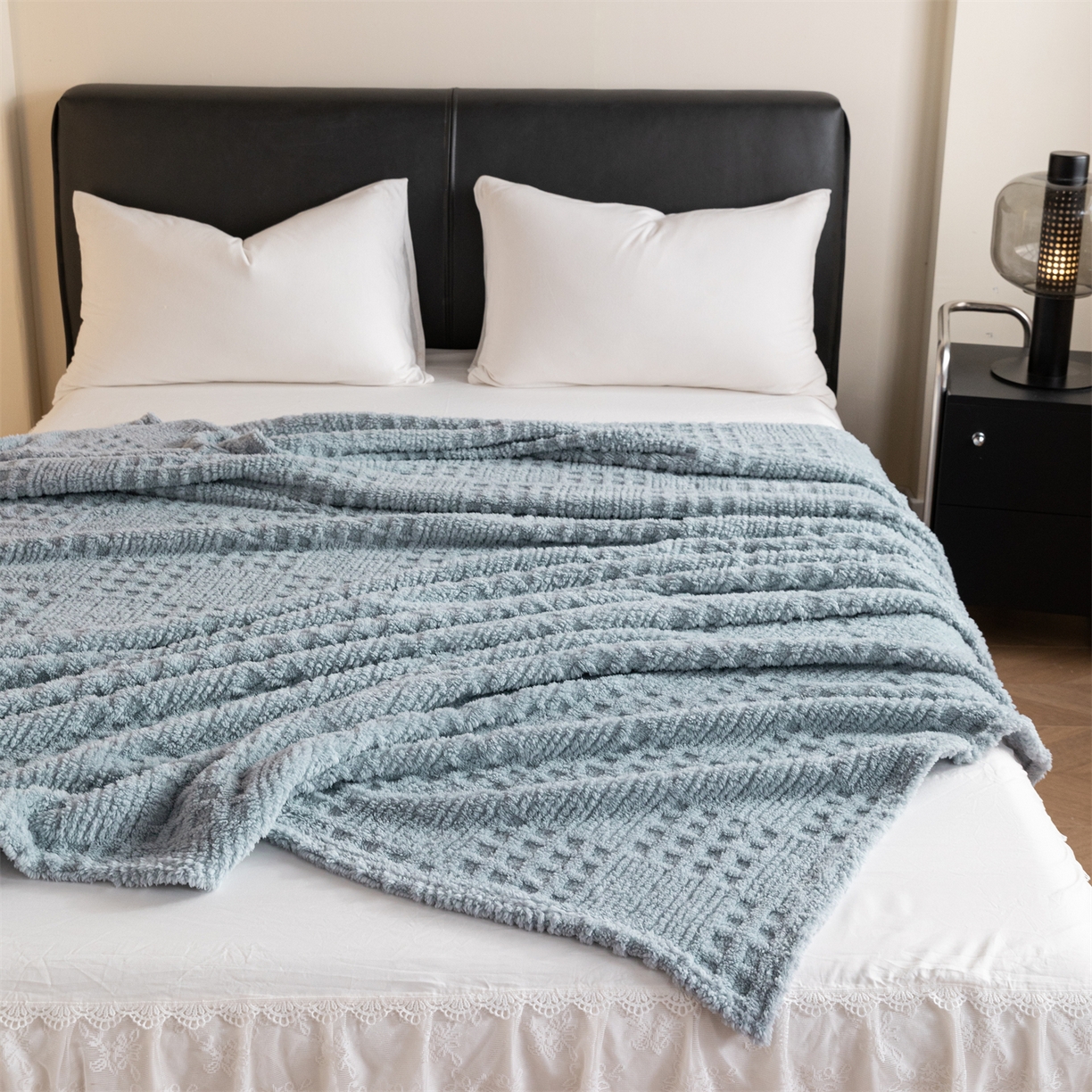 91家纺网 家纺一手货源 找家纺 梵心家纺 2025新款塔芙绒纯色华夫格提花毛毯多功能舒棉绒盖毯午睡毛毯-跨境电商 华夫格-蓝灰