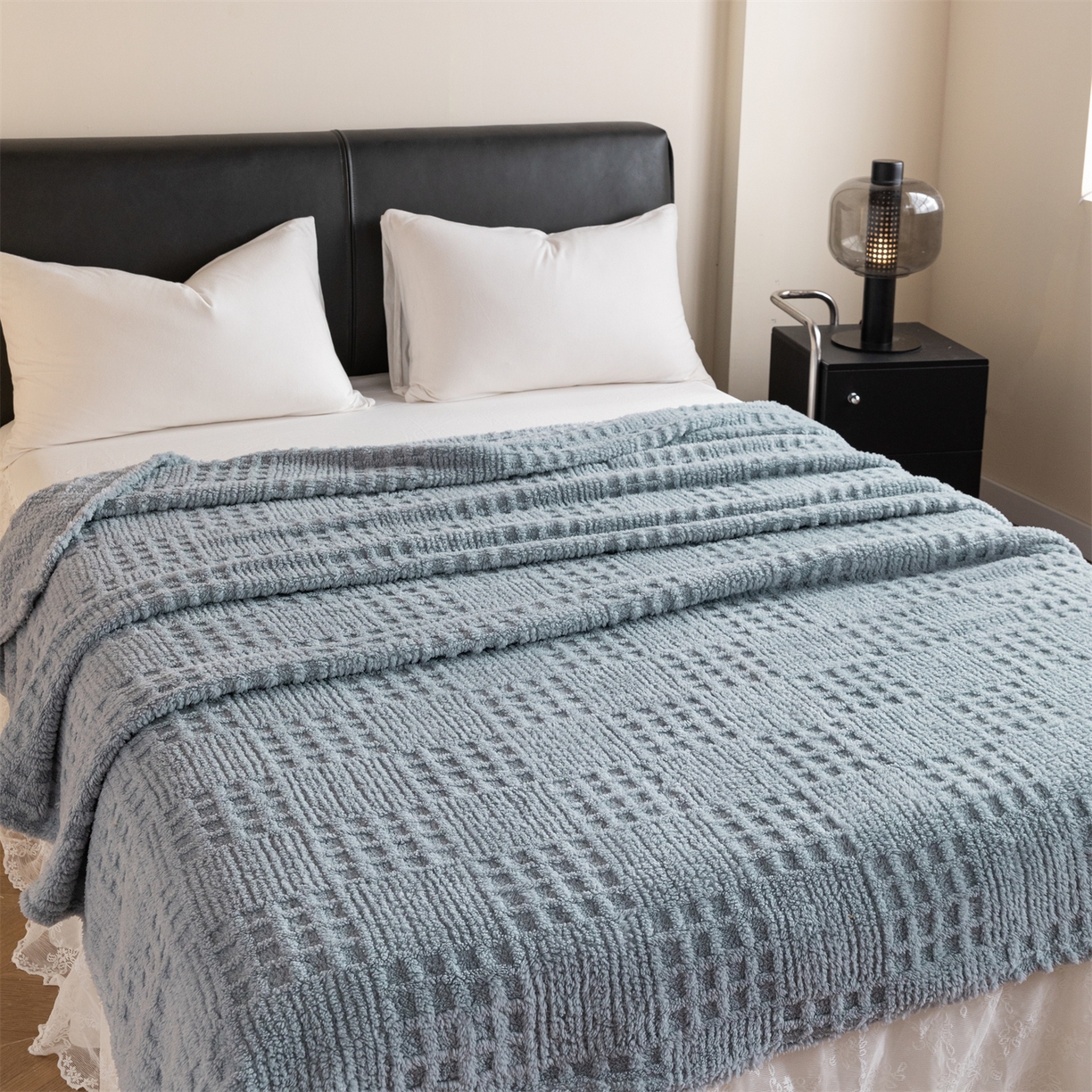 91家纺网 家纺一手货源 找家纺 梵心家纺 2025新款塔芙绒纯色华夫格提花毛毯多功能舒棉绒盖毯午睡毛毯-跨境电商 华夫格-蓝灰